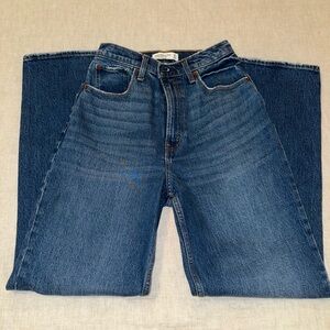 ABERCROMBIE - ultra high rise straight jeans